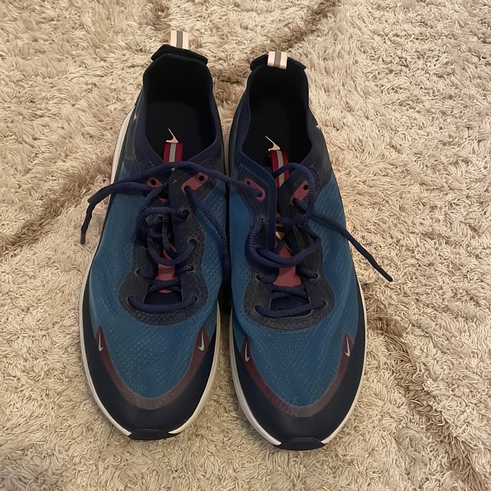 NWOT Nike Airmax Sneakers